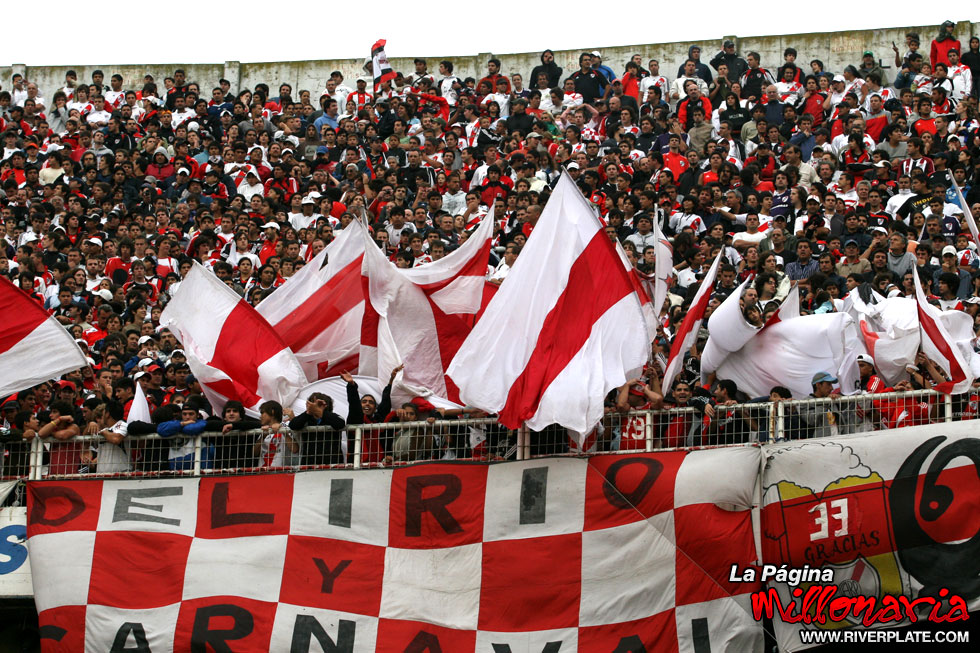 River Plate vs Banfield (CL 2009) 32